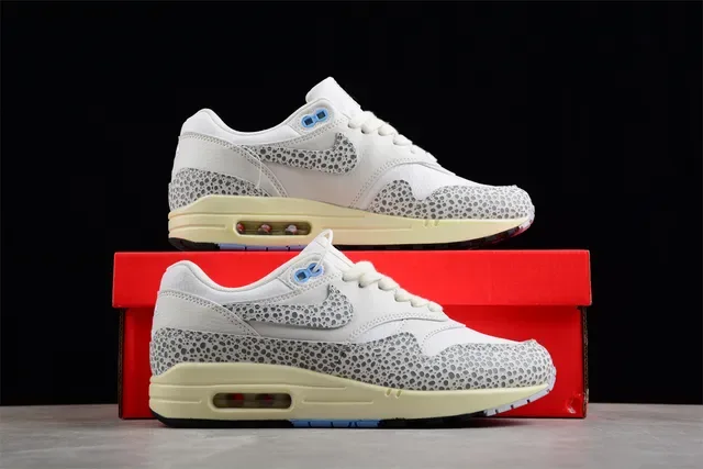Nike Air Max 1 Spotted Print Cream Gray Lifestyle Sneakers 15