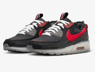 Nike Air Max 90 Black and Red Lifestyle Sneakers 3