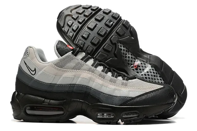Nike Air Max 95 Black Volt Lifestyle Sneakers 9