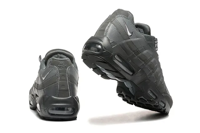 Nike Air Max 95 Black Volt Lifestyle Sneakers 21