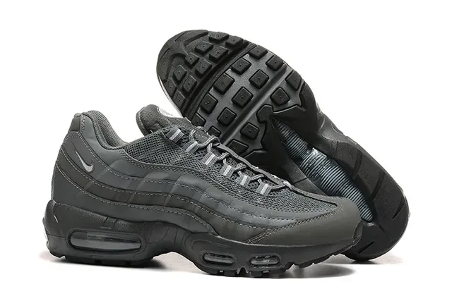 Nike Air Max 95 Black Volt Lifestyle Sneakers 23