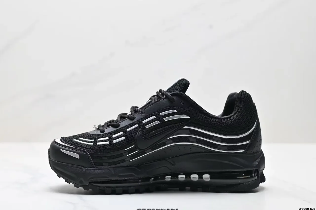 Nike Air Max Plus Black Silver Lifestyle Sneakers 2