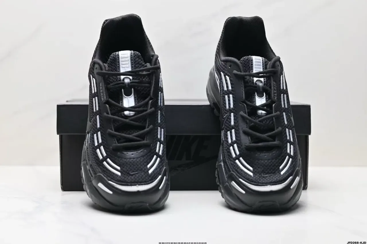 Nike Air Max Plus Black Silver Lifestyle Sneakers 7