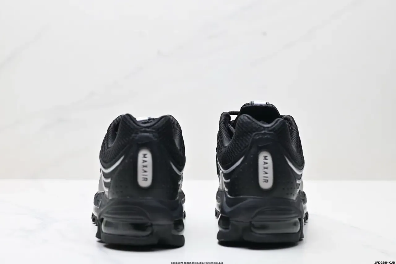Nike Air Max Plus Black Silver Lifestyle Sneakers 8