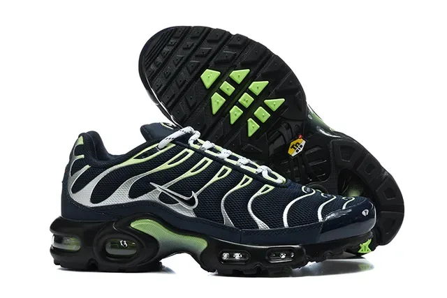 Nike Air Max Plus Orange Black White Lifestyle Sneakers 23