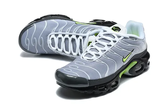 Nike Air Max Plus Patterned White Blue Orange Lifestyle Sneakers 4