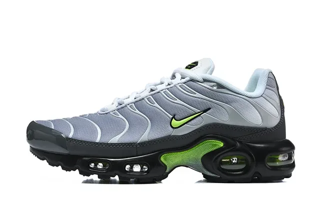 Nike Air Max Plus Patterned White Blue Orange Lifestyle Sneakers 6