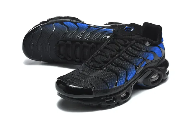 Nike Air Max Plus Patterned White Blue Orange Lifestyle Sneakers 10