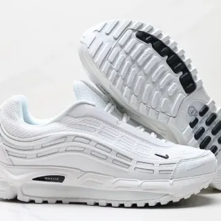 Nike Air Max Plus White Black Lifestyle Sneakers