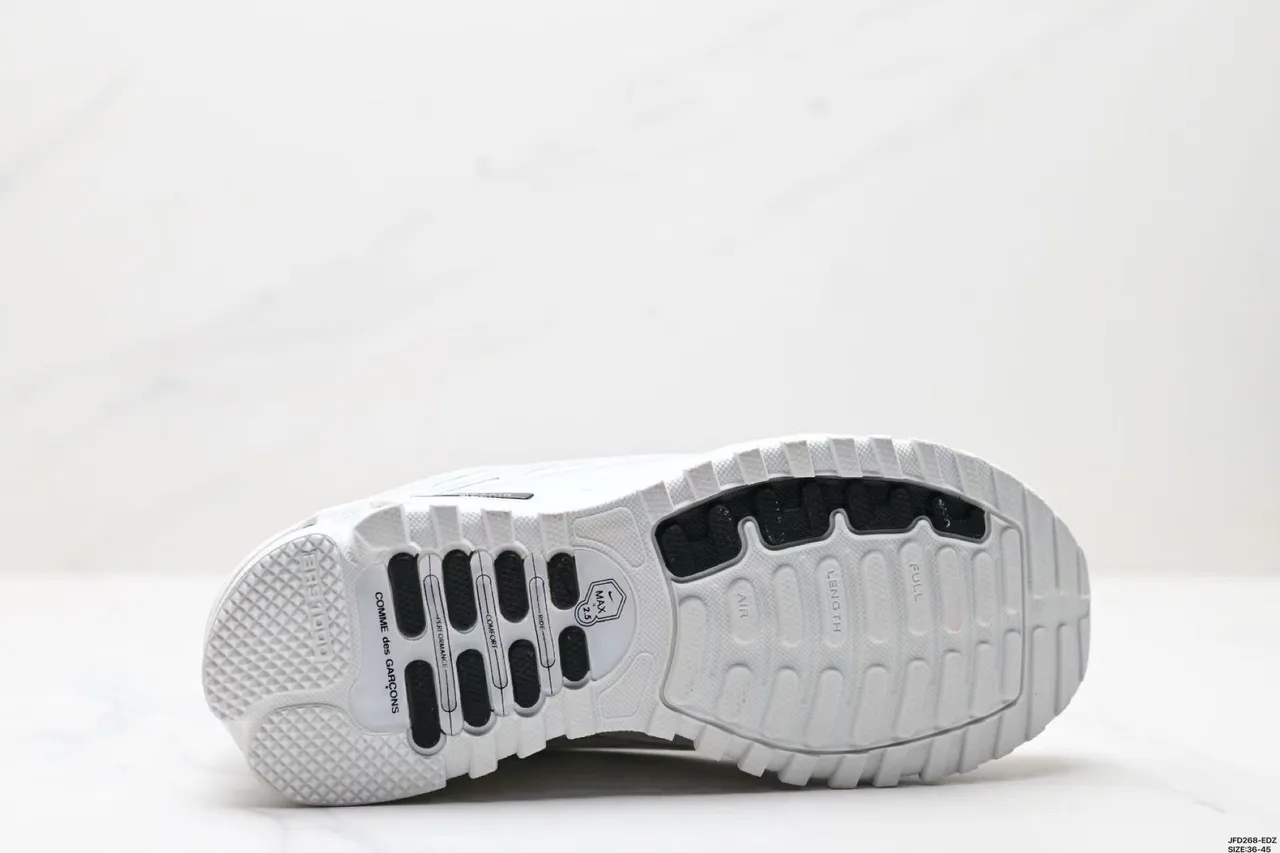 Nike Air Max Plus White Black Lifestyle Sneakers 5