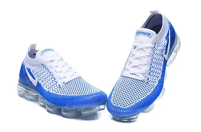 Nike Air VaporMax Chaussures de running bleu et blanc Flyknit 4