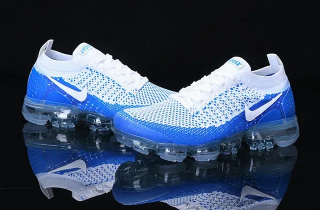 Nike Air VaporMax Chaussures de running bleu et blanc Flyknit 14