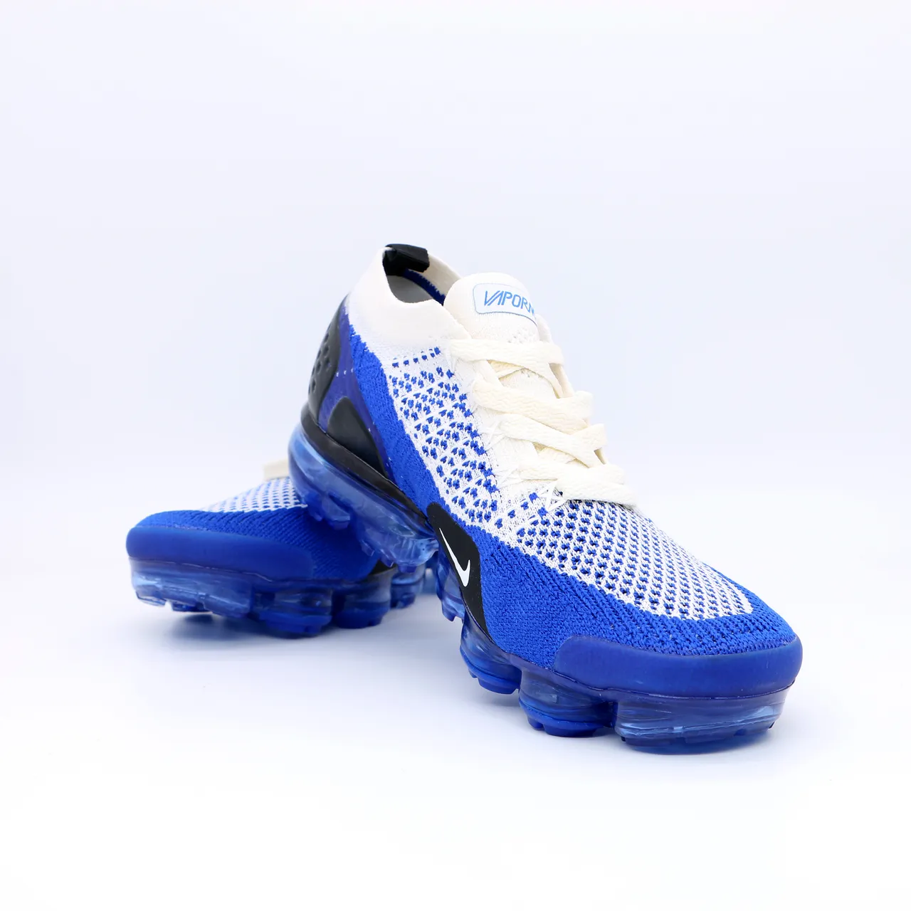 Nike Air VaporMax Flyknit Blue and White Lifestyle Sneakers 8