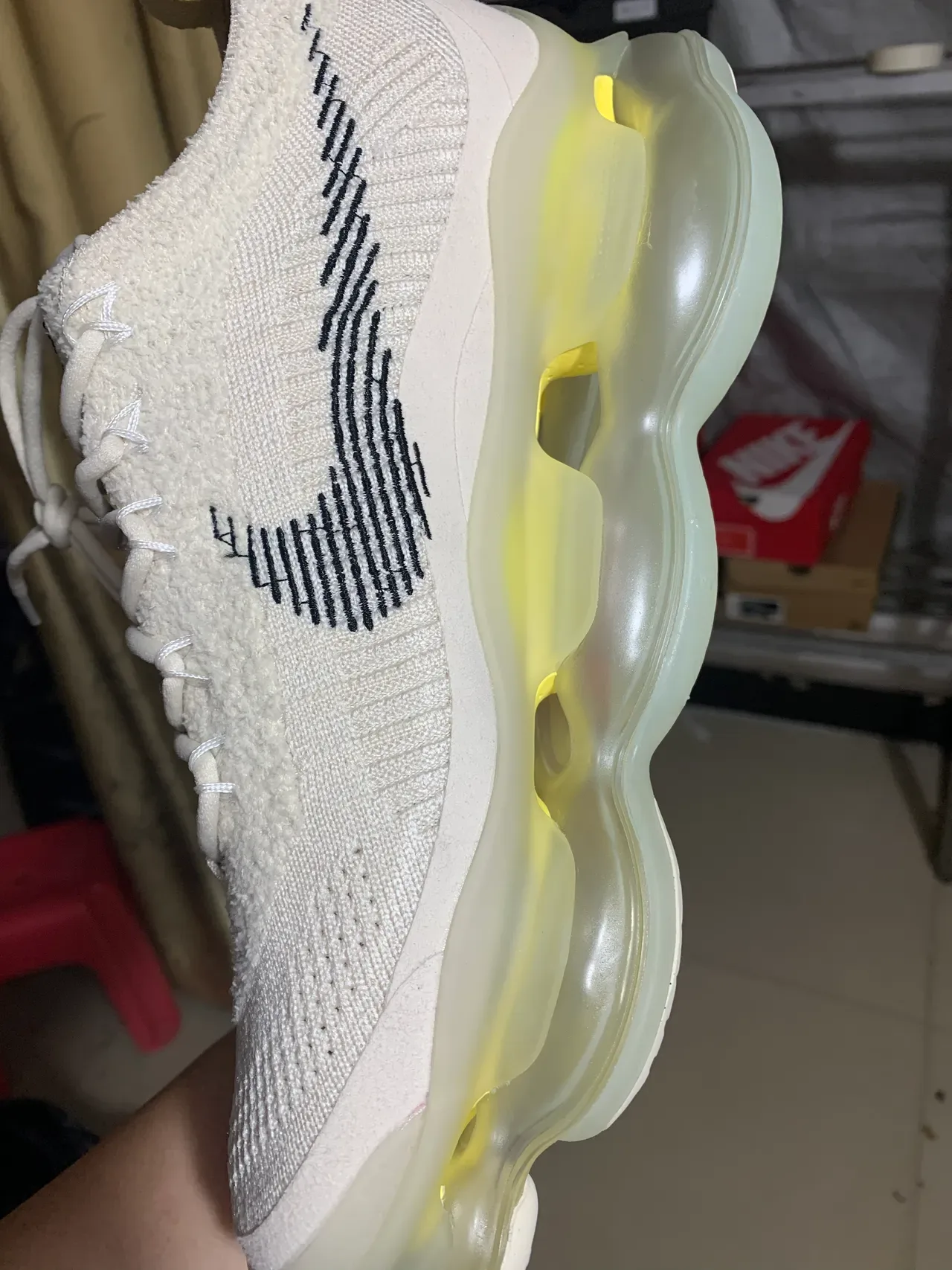 Nike Air VaporMax Plus Beige Yellow Knit Upper Translucent Midsole Lifestyle Sneakers 17