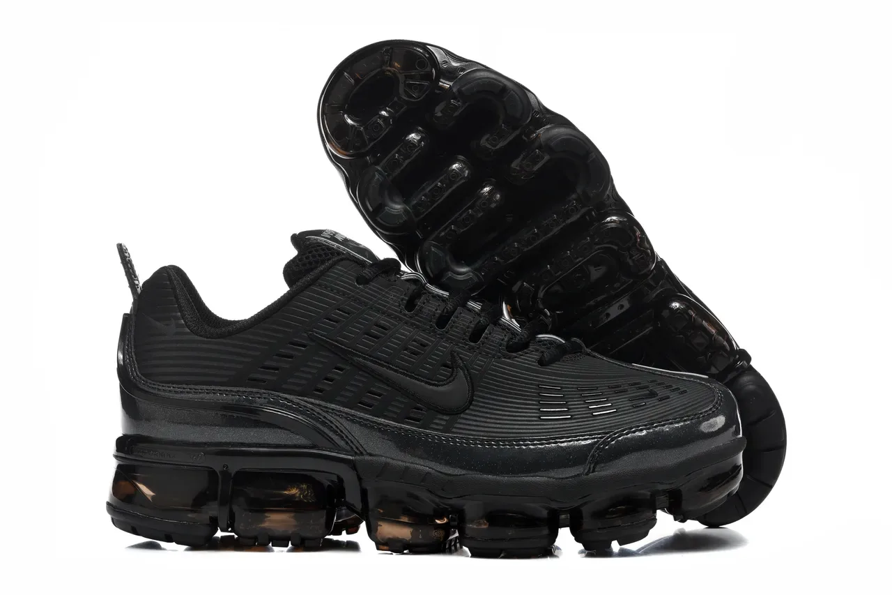 Nike Air VaporMax Plus Black Lifestyle Sneakers 3