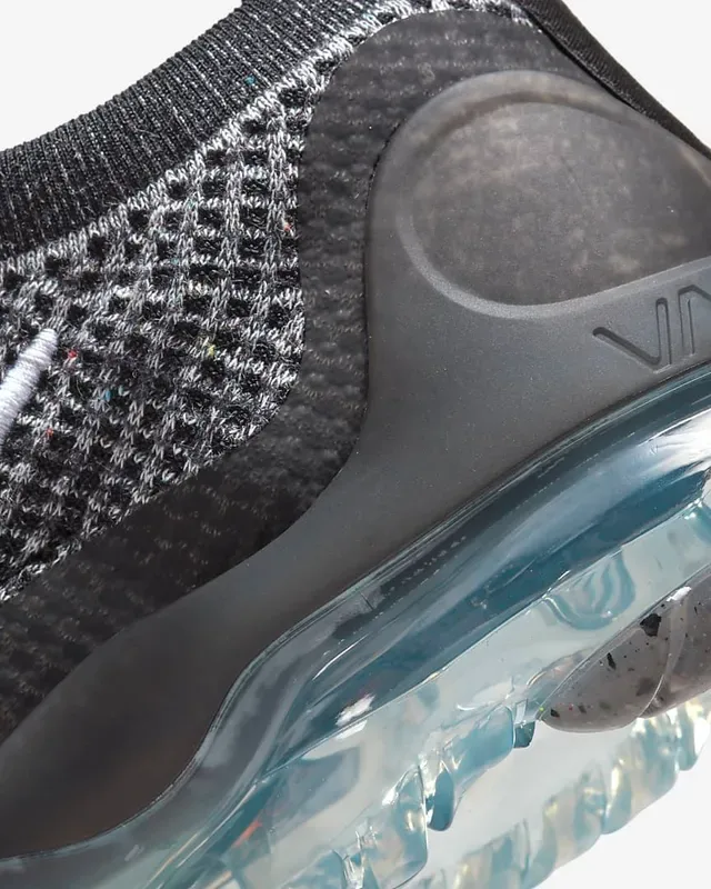 Nike Air VaporMax Plus Black Silver Lifestyle Sneakers 2
