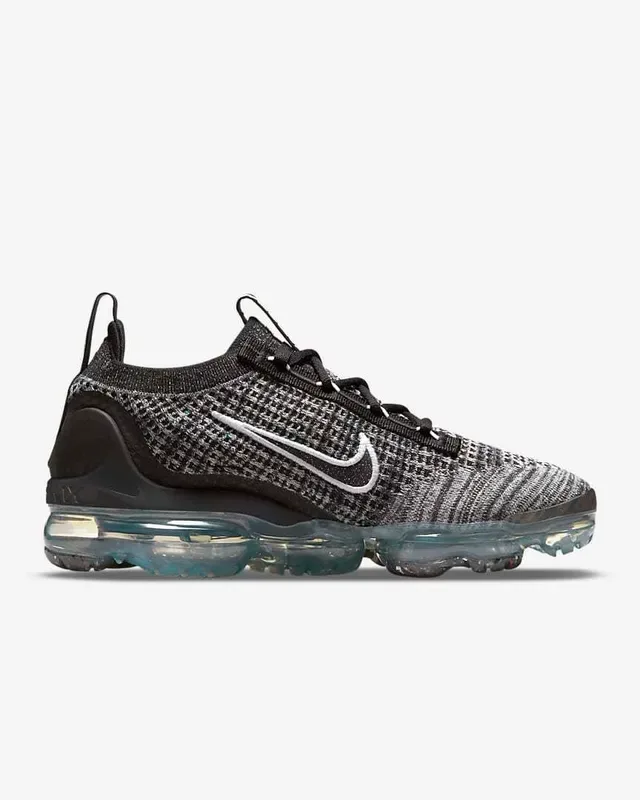Nike Air VaporMax Plus Black Silver Lifestyle Sneakers 7