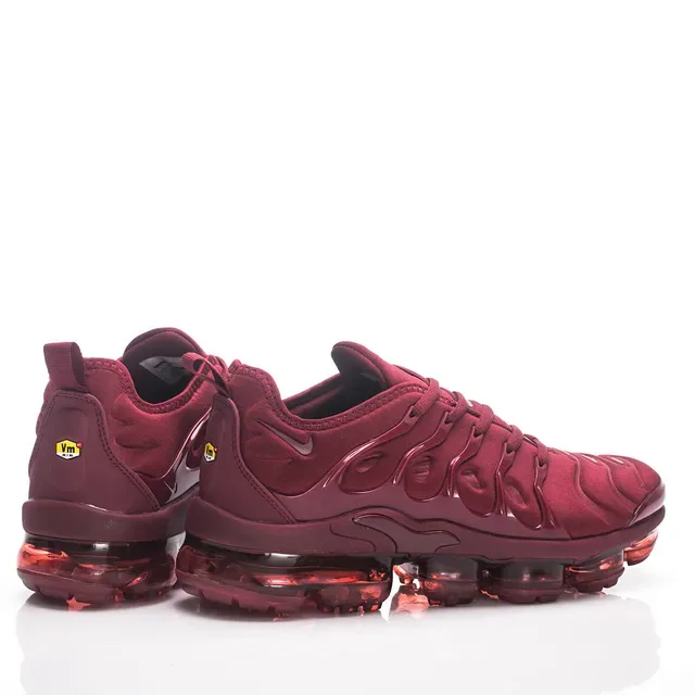 Nike Air VaporMax Plus Maroon Translucent Sole Lifestyle Sneakers 9