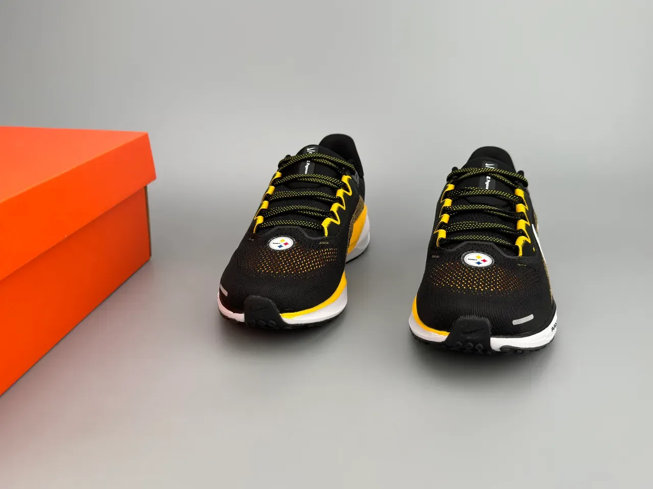 Chaussures de running Nike Air Zoom Pegasus Steelers Noir Or Blanc 3