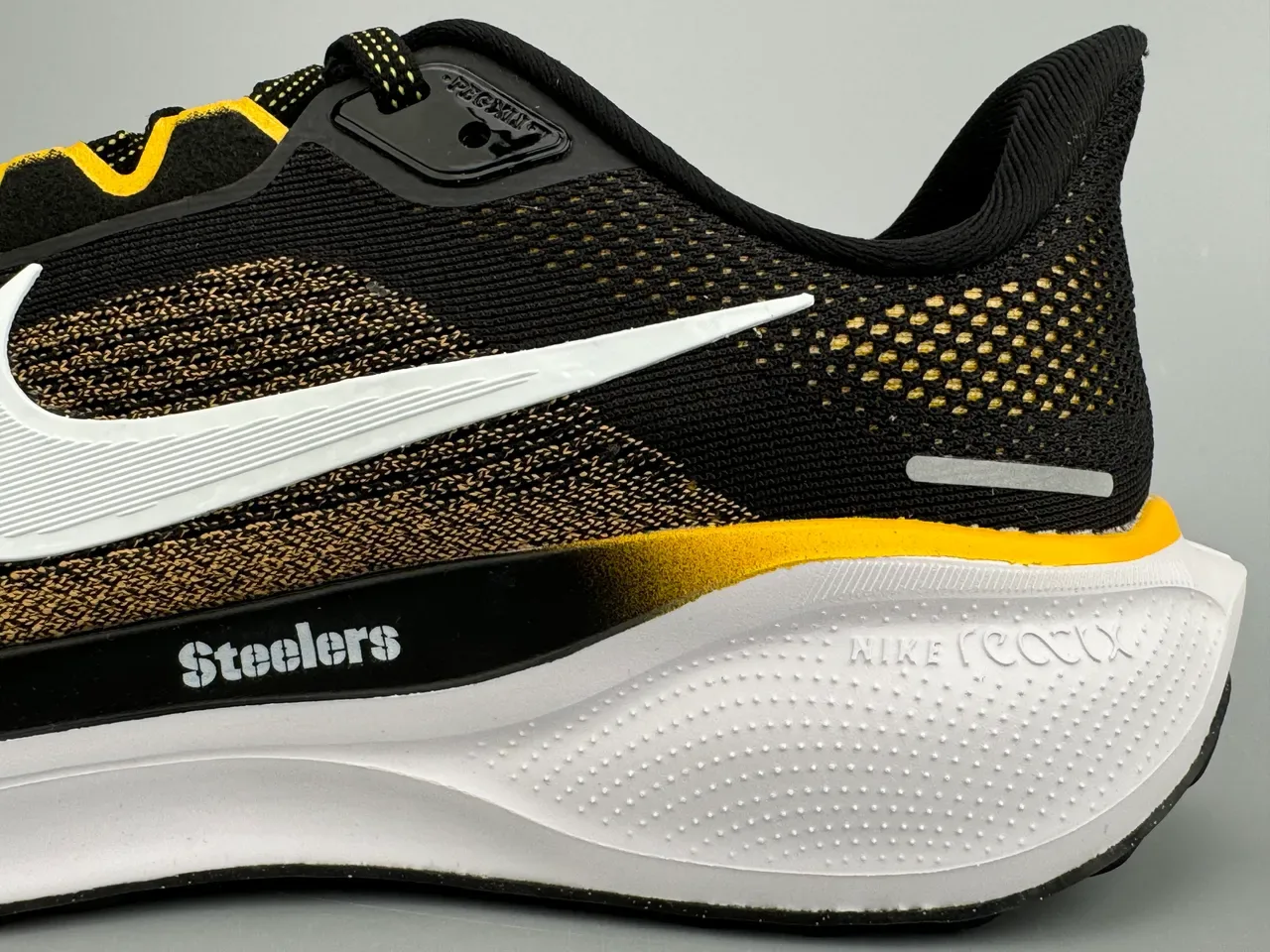 Chaussures de running Nike Air Zoom Pegasus Steelers Noir Or Blanc 5