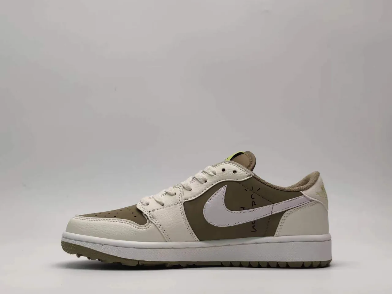 Nike Beige Black Low-Top Layered Leather Upper Lifestyle Sneakers 5