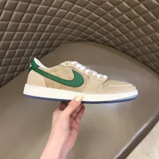 Nike Beige Green Low-Top Textile Upper Lifestyle Sneakers