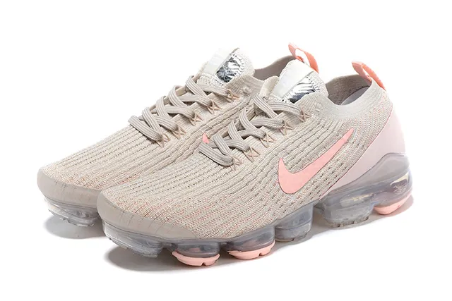 Nike Beige Pink Engineered Knit Upper Full-Length Visible Air Unit Sole Lifestyle Sneakers 7