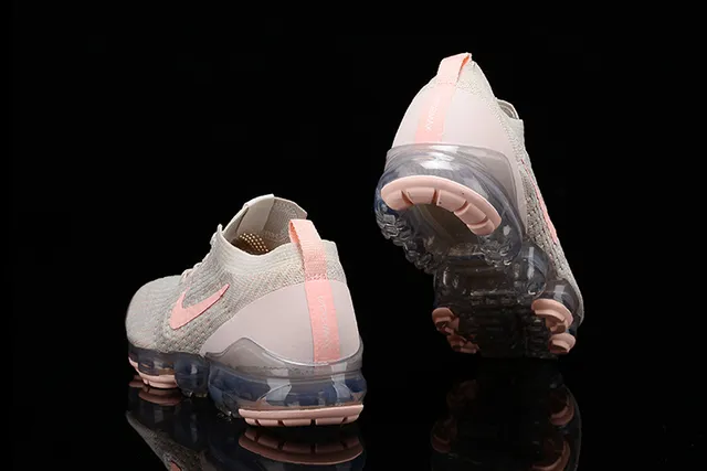 Nike Beige Pink Engineered Knit Upper Full-Length Visible Air Unit Sole Lifestyle Sneakers 10