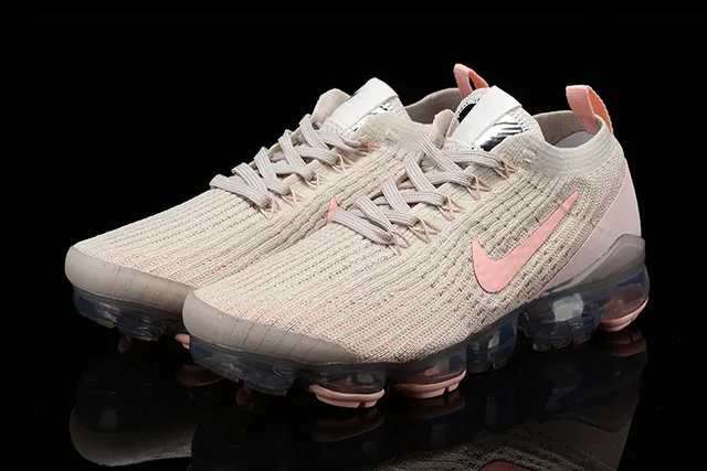 Nike Beige Pink Engineered Knit Upper Full-Length Visible Air Unit Sole Lifestyle Sneakers 12
