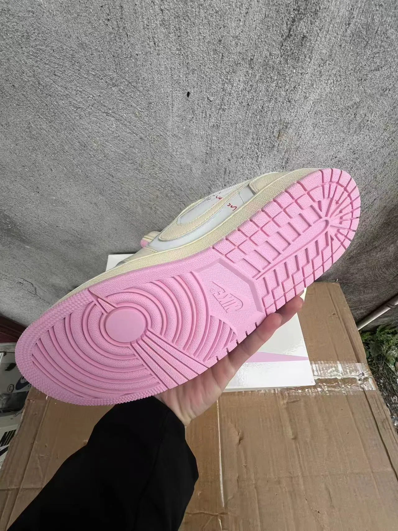 Nike Beige Pink Low-Top Leather-Paneled Lifestyle Sneakers 6