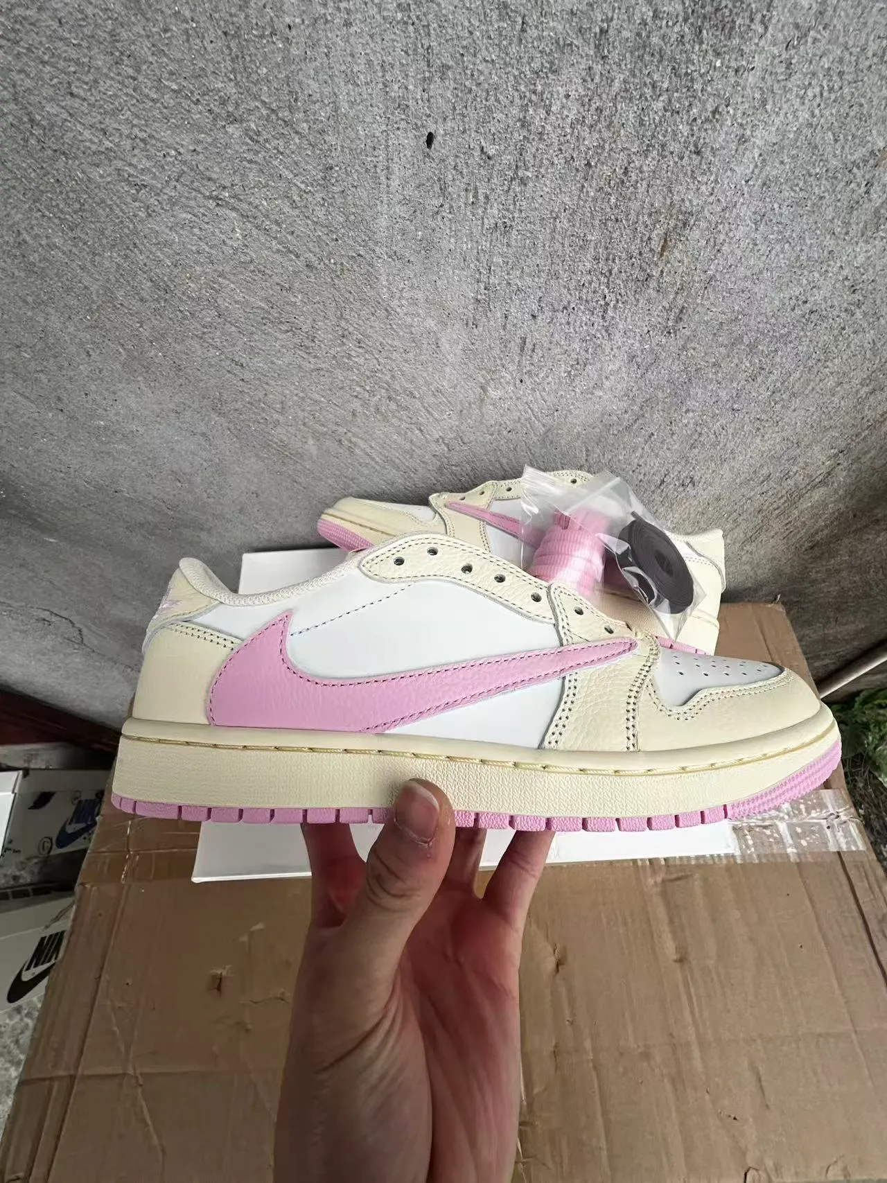 Nike Beige Pink Low-Top Leather-Paneled Lifestyle Sneakers 7