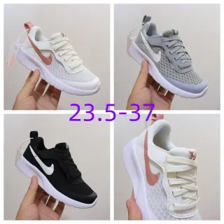 Nike বেইজ গোলাপি মেশ আপার ফোম মিডসোল লাইফস্টাইল স্নিকার