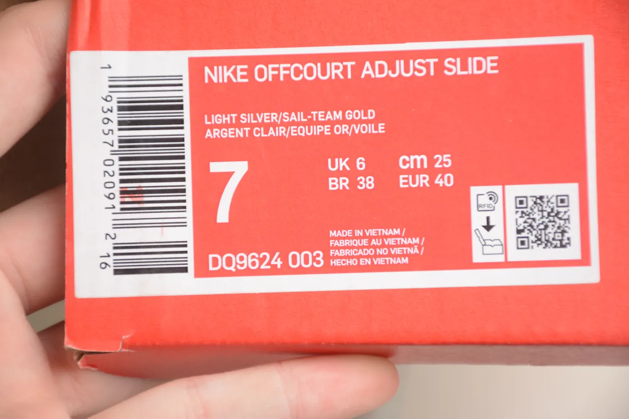 Nike Benassi JDI Pale Mint Green Slippers 2