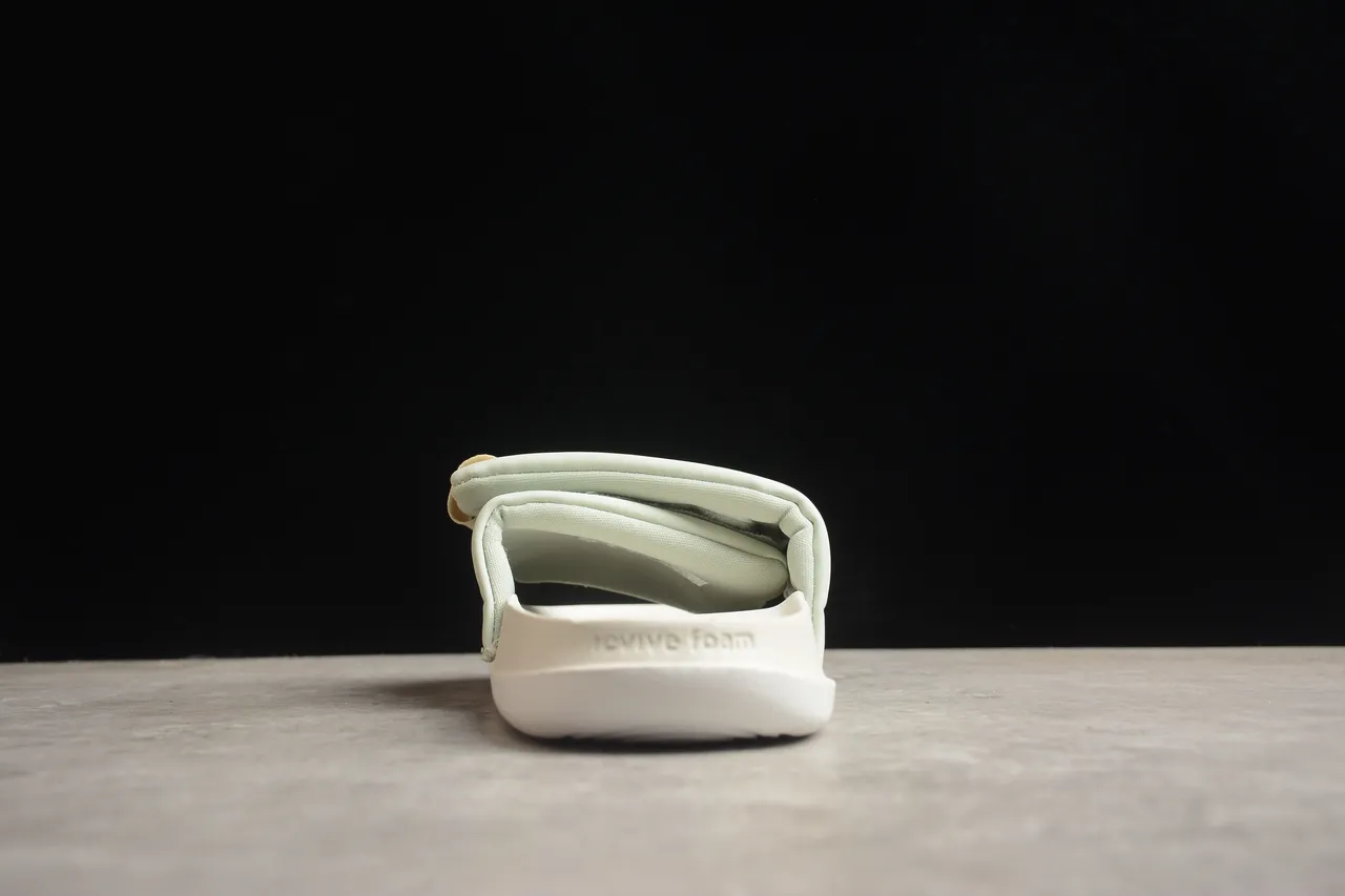 Nike Benassi JDI Pale Mint Green Slippers 9