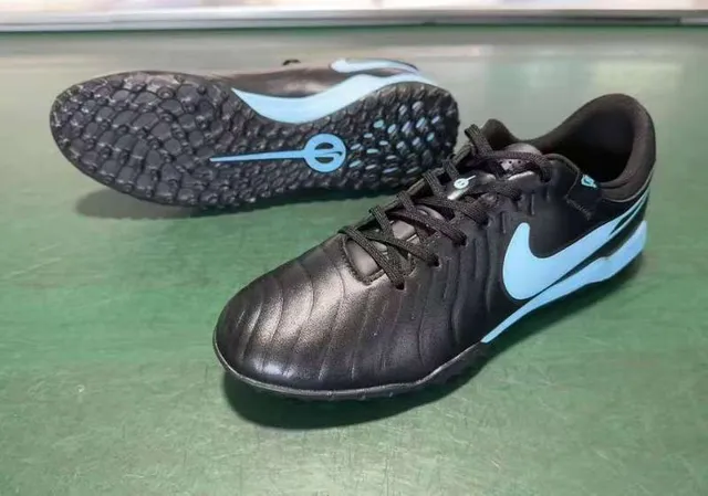 Nike Noir Bleu Bas coupé Haut synthétique Texturisé Ante-pied Gazon Chaussures de football 8