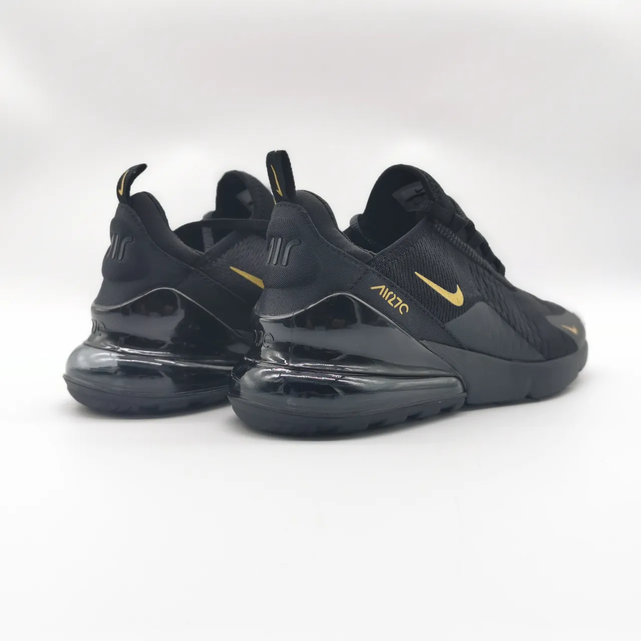 Nike Black Gold Knit Upper Visible Air Unit Lifestyle Sneakers 4