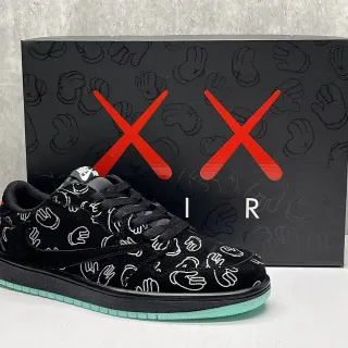 Nike Black Green Suede Upper White Hand-Outline Print Lifestyle Sneakers