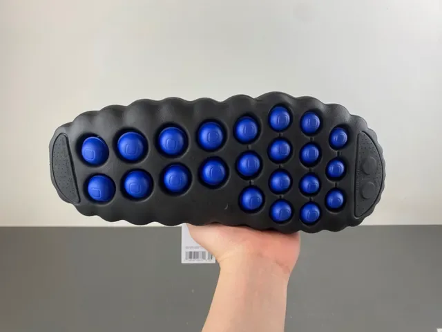 Nike Black Navy Molded Rubber Sole Perforated Upper Sandals 7