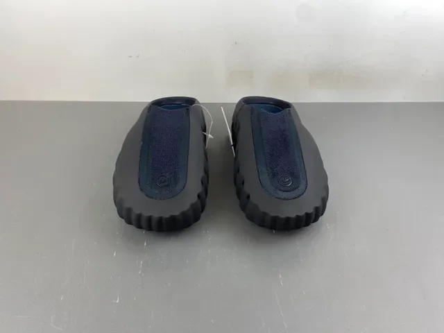 Nike Black Navy Molded Rubber Sole Perforated Upper Sandals 9