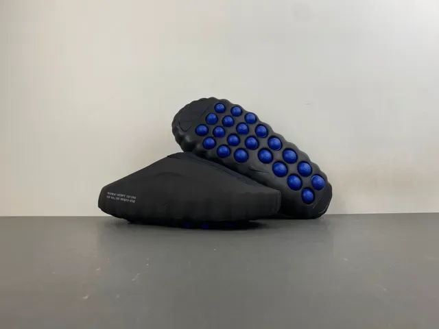 Nike Black Navy Molded Rubber Sole Perforated Upper Sandals 10