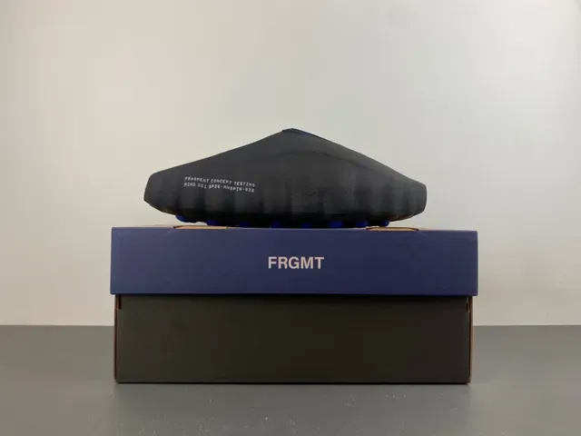 Nike Black Navy Molded Rubber Sole Perforated Upper Sandals 13