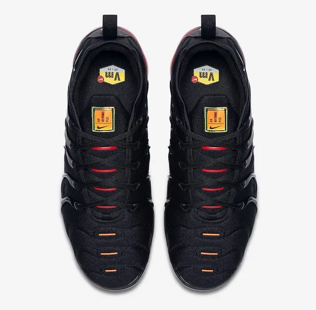 Nike Black Orange Wavy Synthetic Overlays Translucent Gradient Air Sole Lifestyle Sneakers 3