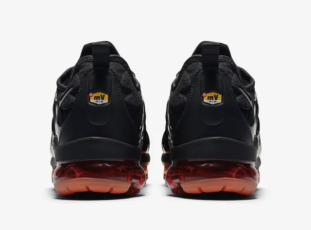 Nike Black Orange Wavy Synthetic Overlays Translucent Gradient Air Sole Lifestyle Sneakers 6