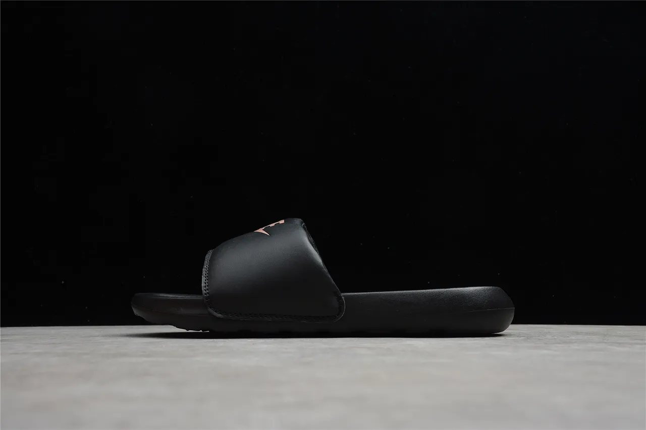 Nike Black Pink Single-Strap Molded Footbed Slippers 7