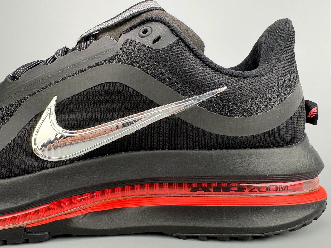 Nike Black Red Full-Length Visible Air Unit Engineered Mesh Upper Running Shoes 3