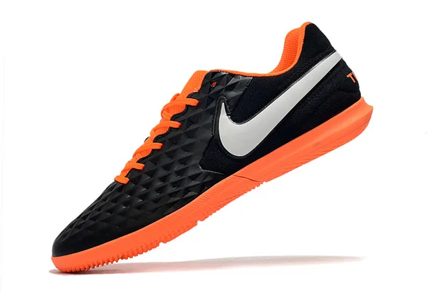 Nike Noir Rouge tige quiltée texturée diamant col bas chaussures de football indoor 23
