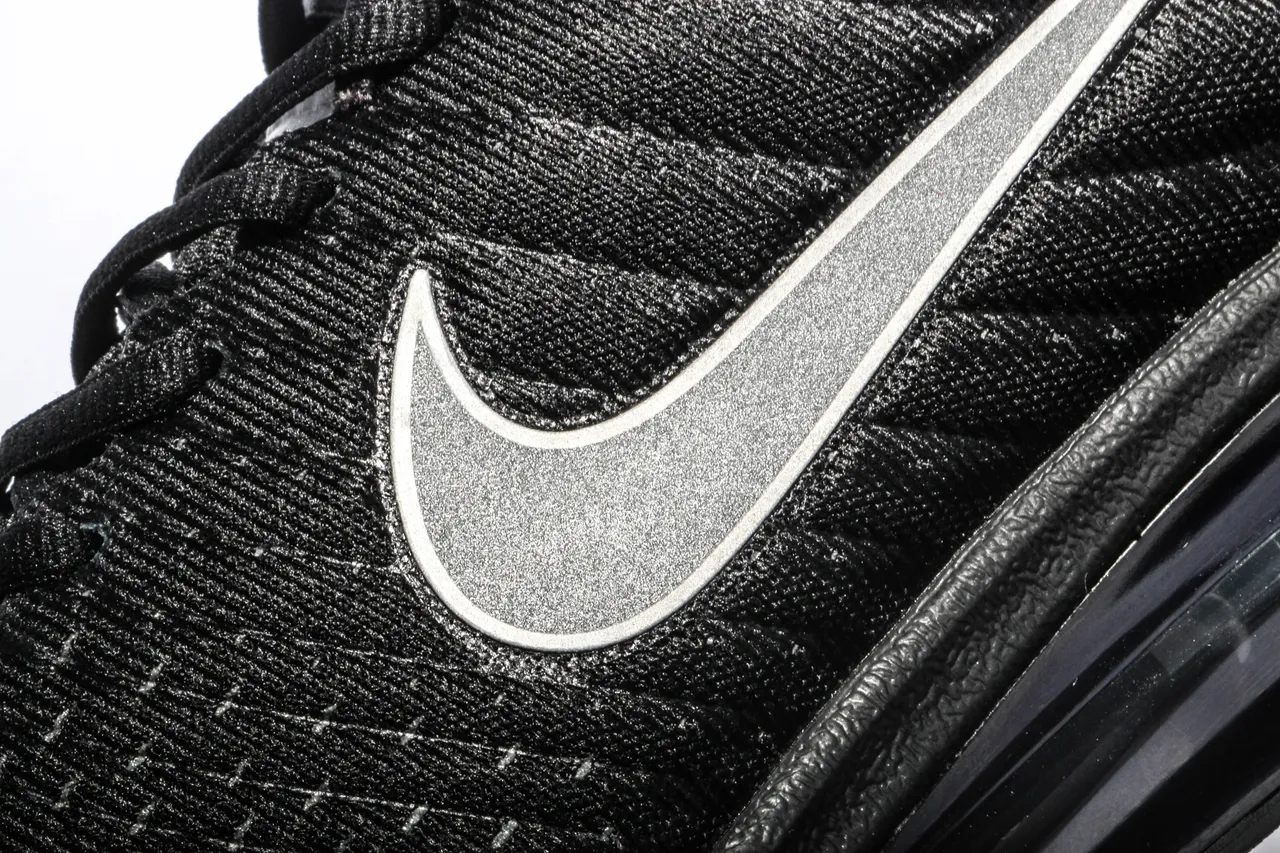 Nike Black Silver Engineered Knit Upper Full-Length Visible Air Max Unit Running Shoes 4