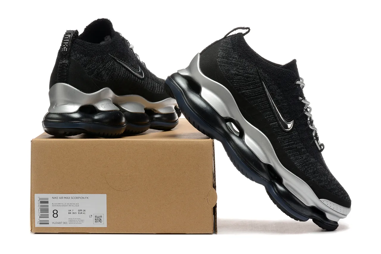 Nike Black Silver Knit Sock-Fit Upper Sculpted Midsole Lifestyle Sneakers 8