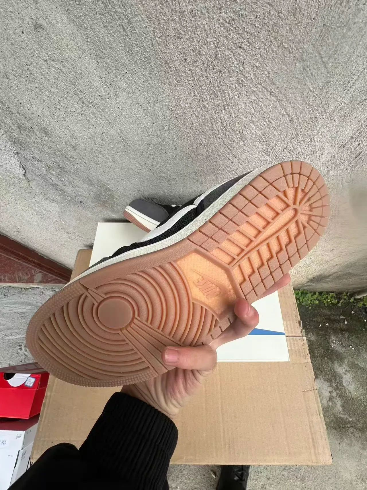 Nike Tênis Lifestyle Preto Branco de Baixo com Parte Superior de Camurça e Malha 5