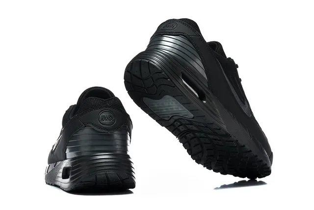 Nike Black White Mesh And Synthetic Upper Visible Air Cushioning Unit Lifestyle Sneakers 20